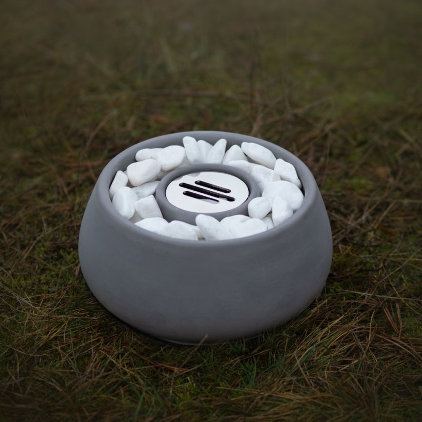 Stolní biokrb s bílými oblázky BETON home