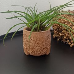 Betonový květináč strukturovaný BETON home