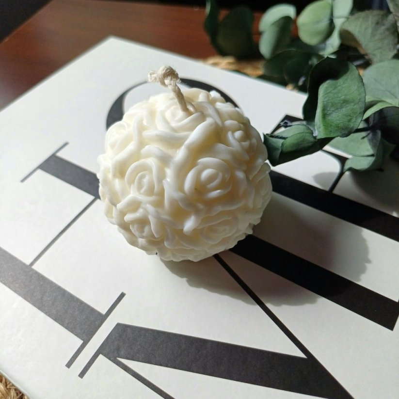 Sójová svíčka koule z růží