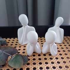 Betonová dekorace rodina ( táta, máma, 2 děti) BETON home