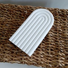 Betonová duha malá / vroubkovaný podnos / zarážka na knihy BETON home