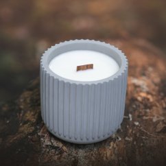 Sójová svíčka v betonu vroubek DOKONALÝ RELAX / Citronová tráva x zázvor 300g