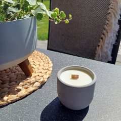 Sójová svíčka Bzuko STOP s dřevěným knotem / Levandule x pačuli s repelentem proti hmyzu