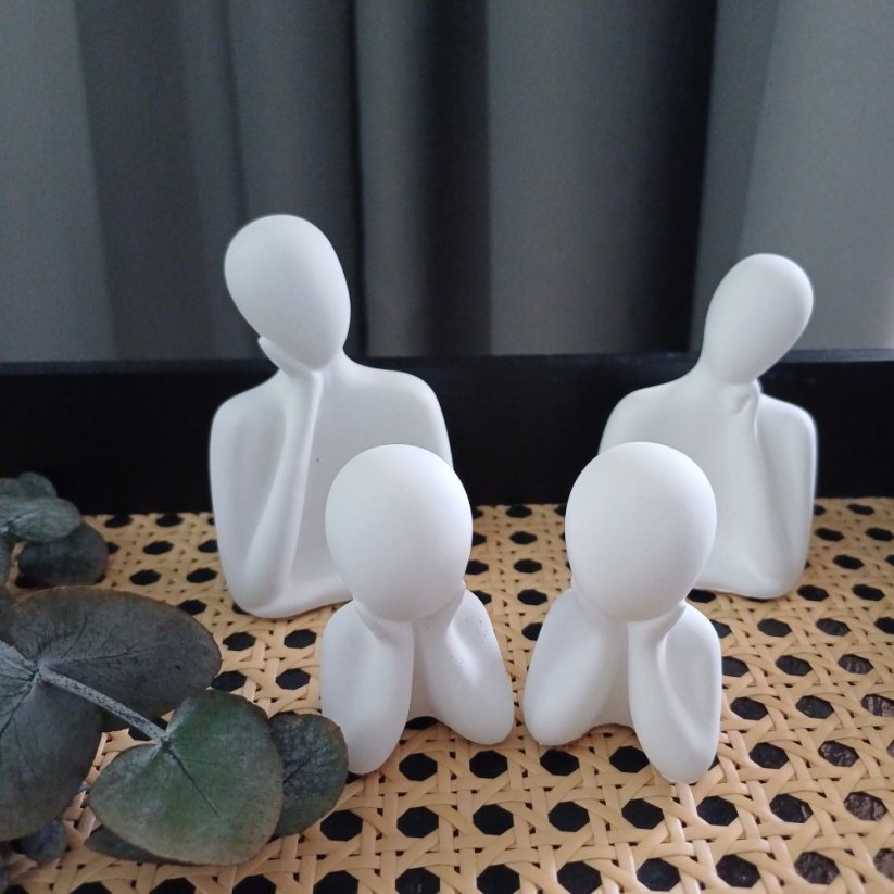 Betonová dekorace rodina ( táta, máma, dítě) BETON home - Barva: Bílá