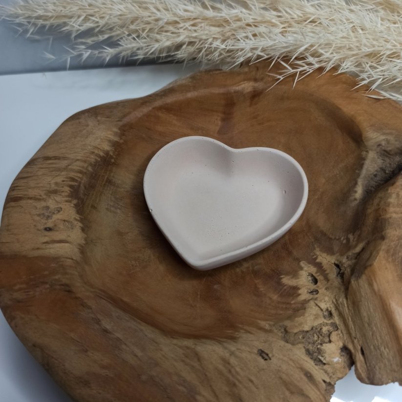 Betonová dózička srdíčko BETON home - Barva: Meruňková