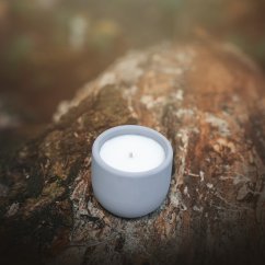 Sójová svíčka v betonu mini TROPICKÝ KOKTEJL / Maracuja a mango 70g