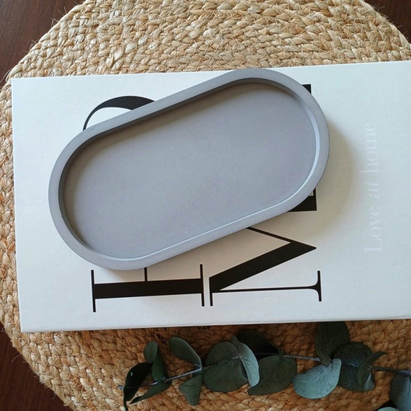 Betonový podtácek ovál BETON home - Barva: Švestková