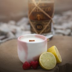 Sójová svíčka v betonu MALINOVÝ SORBET / Malina x Limetka x Citron x Rum 220g