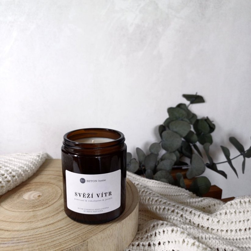 Sójová svíčka ve skle SVĚŽÍ VÍTR / Pomeranč x Eukalyptus x Jasmín 150g