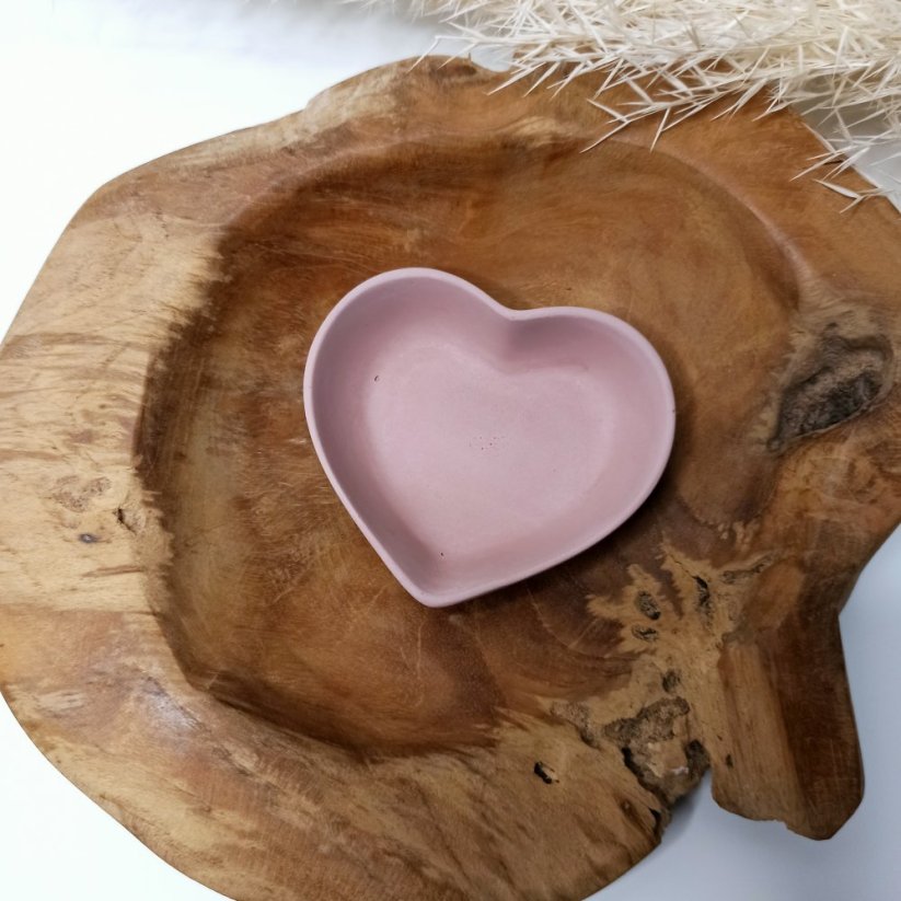 Betonová dózička srdíčko BETON home - Barva: Meruňková