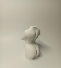 Betonová soška ženské tělo BETON home