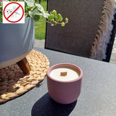 Sójová svíčka Bzuko STOP s dřevěným knotem / Levandule x pačuli s repelentem proti hmyzu
